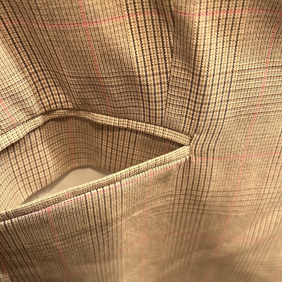 Neutral Glenn plaid H&M fitted classic blazer with pink accent sz 8 - Picture 3 of 6
